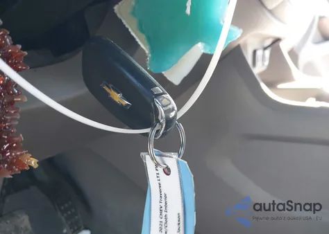 2021 Chevrolet Traverse Fwd Lt Cloth z USA, uszkodzony, nr VIN 1GNERGKW9MJ100076